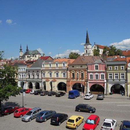 Stylove Ubytovani V Historickem Centru Litomysle Exteriör bild