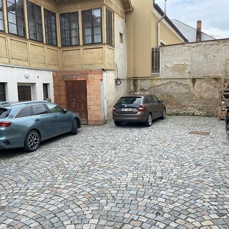 Stylove Ubytovani V Historickem Centru Litomysle Exteriör bild