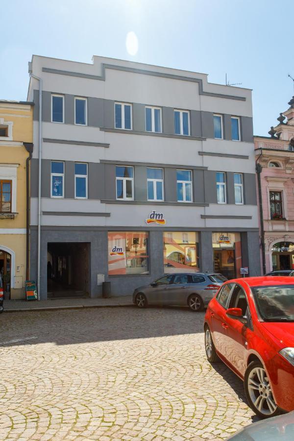 Stylove Ubytovani V Historickem Centru Litomysle Exteriör bild